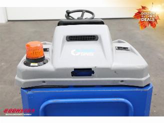   95 BJ 2022 33Hrs! Kehrmaschine / Veegmachine picture 8