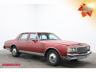 Chevrolet Caprice 5.7 V8 350ci Aut. Airco Elek Ramen BJ 1983. picture 2