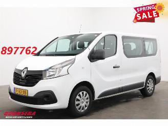 krockskadad bil bedrijf Renault Trafic Passenger 1.6 dCi Expression 9-Persoons Airco Bluetooth 2017/10