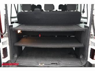 Renault Trafic Passenger 1.6 dCi Expression 9-Persoons Airco Bluetooth picture 17
