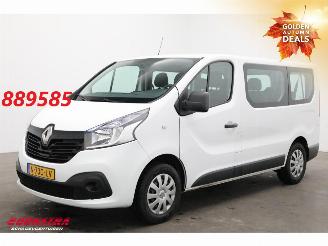 skadebil bedrijf Renault Trafic Passenger 1.6 dCi Expression 9-Pers. Airco 2018/5