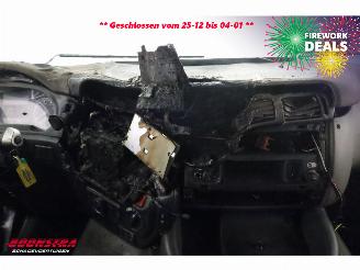 DAF CF 230 FA LBW Dhollandia Euro 6 304.000 KM!! picture 8