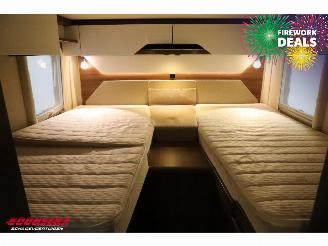 Hymer  B MC T 580 2.2 CDI 175 PK Aut. Solar Single Beds Dakairco ACC Navi Camera picture 18