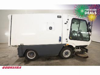 TENNANT  HMF 426 Veegmachine picture 8