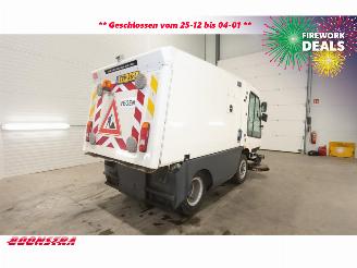 TENNANT  HMF 426 Veegmachine picture 3