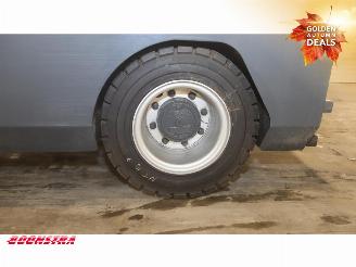 TENNANT  HMF 426 Veegmachine picture 13