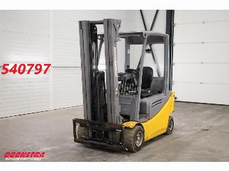 Schade machine Jungheinrich  EFG320 Heftruck BY 2017 2017/5