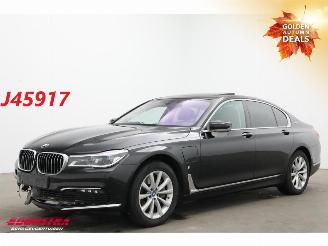 skadebil auto BMW 7-serie 740e iPerformance Massage HUD Memory LRHZ ACC Camera 134.474 km! 2017/11