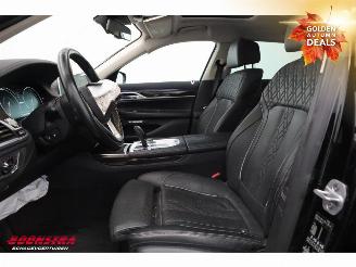 BMW 7-serie 740e iPerformance Massage HUD Memory LRHZ ACC Camera 134.474 km! picture 17