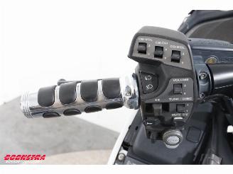 Honda GL 1800 Gold Wing Navi Radio Cruise SHZ Heizgriffe 54.718 km! picture 24