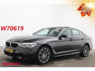 Vaurioauto  passenger cars BMW 5-serie 540i xDrive M-Sport Schuifdak HUD ACC Memory H/K Camera 2020/2