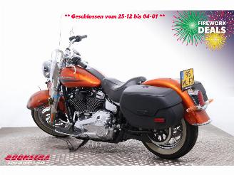 Harley-Davidson  107 FLDE Softail Deluxe 5HD Jekill & Hyde ABS LED 18.643 km! picture 4