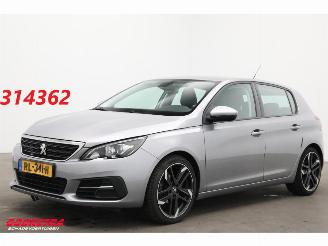 damaged passenger cars Peugeot 308 1.2 PureTech Active Navi Clima Cruise PDC AHK 151.469 km! 2018/1