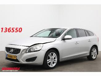 Volvo V-60 1.6 T3 Aut. Momentum Navi Clima Cruise PDC 141.308 km! picture 1