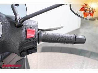 Piaggio Beverly 350 ABS picture 18