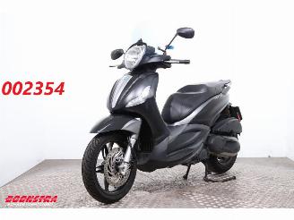 Schade motor Piaggio Beverly 350 ABS 2016/10