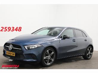 Coche accidentado Mercedes A-klasse 180 LED Navi Clima Cruise Camera SHZ 32.862 km! 2021/11