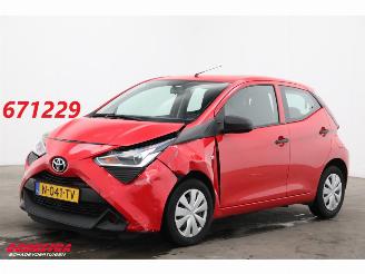 Schadeauto Toyota Aygo 1.0 VVT-i x-fun Airco Cruise 30.847 km! 2022/1