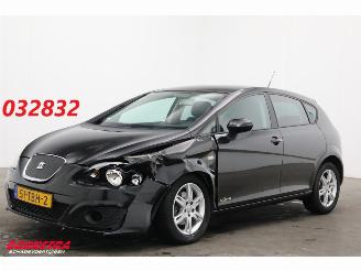 Schadeauto Seat Leon 1.6 TDI Ecomotive COPA Bluetooth Clima Cruise AHK 2012/1