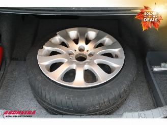 BMW 3-serie 320i Aut. Business Line Navi Clima Cruise PDC picture 29