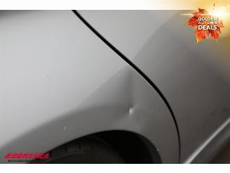 BMW 3-serie 320i Aut. Business Line Navi Clima Cruise PDC picture 11