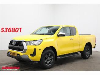Schade bestelwagen Toyota Hilux 2.8 D-4D 205 PK Aut. Xtra Cab 4X4 Navi Clima Cruise Camera 16.096 km! 2024/3