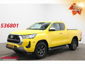 uszkodzony samochody ciężarowe Toyota Hilux 2.8 D-4D 205 PK Aut. Xtra Cab 4X4 Navi Clima Cruise Camera 16.096 km! 2024/3