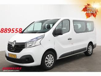 skadebil bedrijf Renault Trafic Passenger 1.6 dCi Expression Energy 9-Pers. Airco 2018/5
