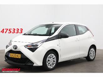 Schadeauto Toyota Aygo 1.0 VVT-i x-play limited Airco Bluetooth Cruise Camera 74.091 km! 2020/3