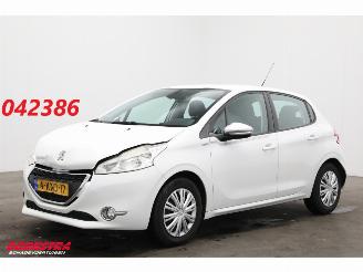 Avarii autoturisme Peugeot 208 1.2 VTi 5-DRS Urban Soul Navi Clima Cruise PDC 2013/6