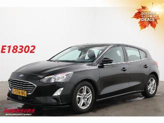 Unfallwagen Ford Focus 1.0 EcoBoost Hybrid Airco Navi Camera 87.278km! 2020/9