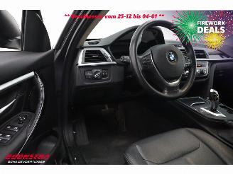 BMW 3-serie Touring 330i Luxury Edition LED Leder Clima Cruise SHZ picture 12