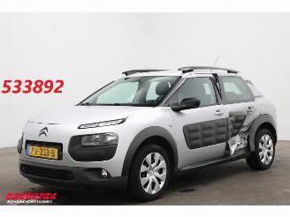 damaged passenger cars Citroën C4 cactus 1.2 PureTech Feel Airco Navi PDC 2017/9