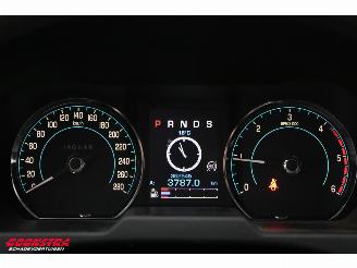 Jaguar XF Sportbrake 3.0D S Aut. Glasdak Navi Leder SHZ picture 17