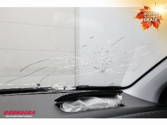 Peugeot 208 1.2 PureTech Allure Navi Clima Cruise Camera PDC AHK 75.263 km! picture 17