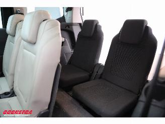 Peugeot 5008 1.6 THP GT Executive 7-Pers. Pano Leder ACC HUD Navi Cruise SHZ AHK picture 16