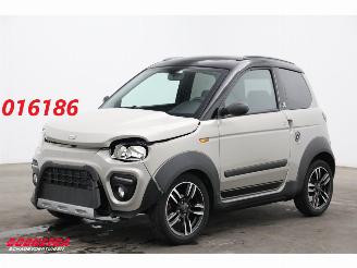 krockskadad bil brommobiel Microcar  M.Go Highland X DCI 2021/2