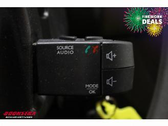 Renault Trafic Passenger 1.6 dCi Expression 9-Pers. Airco picture 14