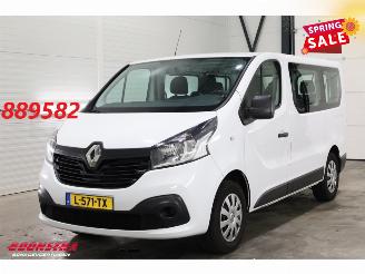 skadebil bedrijf Renault Trafic Passenger 1.6 dCi Expression 9-Pers. Airco 2018/5