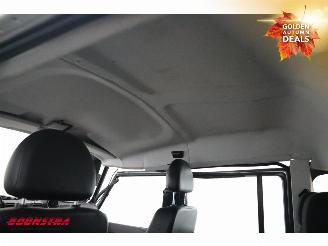 Landrover Defender 2.2 D 130" S Crew Cab Airco Elek Ramen 152.492 km! picture 23