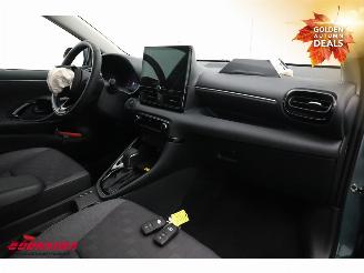 Toyota Yaris 1.5 Hybrid 115 Dynamic LED ACC LRHZ SHZ Camera PDC 3.421 km! picture 14