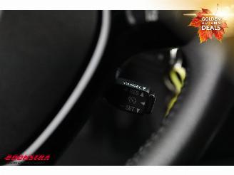 Toyota Aygo 1.0 VVT-i x-clusiv Apple/Android Clima Cruise Camera PDC 15.694 km! picture 19