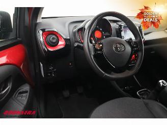 Toyota Aygo 1.0 VVT-i x-clusiv Apple/Android Clima Cruise Camera PDC 15.694 km! picture 16