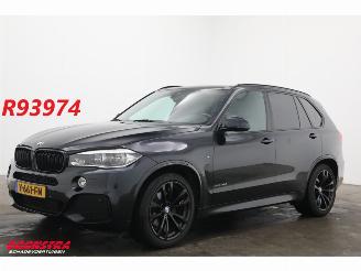 krockskadad bil auto BMW X5 XDrive30d VAN M-Sport LED Memory H/K AHK SHZ 2017/3