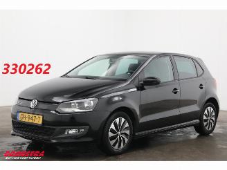 Coche accidentado Volkswagen Polo 1.4 TDI BlueMotion Navi Airco Cruise PDC AHK 2015/6