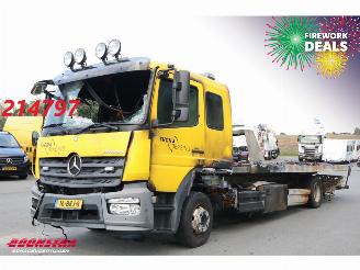 krockskadad bil vrachtwagen Mercedes Atego 1224 De Groot DGT Brille Winde 2018/1