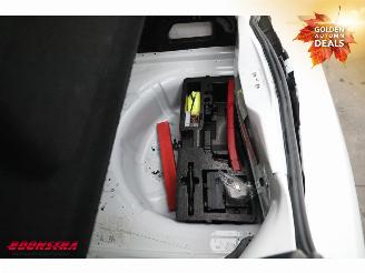 Volkswagen Up! 1.0 BMT move up! 5-DRS Airco Bluetooth 43.420 km! picture 10