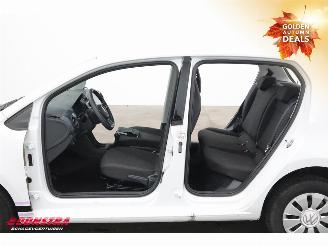 Volkswagen Up! 1.0 5-DRS Bluetooth Airco 28.224 km! picture 7