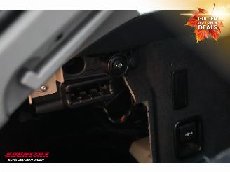 BMW 3-serie Touring 318i Aut. Corporate LED Navi Clima Cruise PDC AHK picture 18