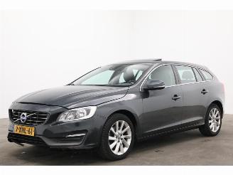 Avarii autoturisme Volvo V-60 1.6 D2 Momentum Schuifdak Navi Clima Cruise PDC AHK 2014/8
